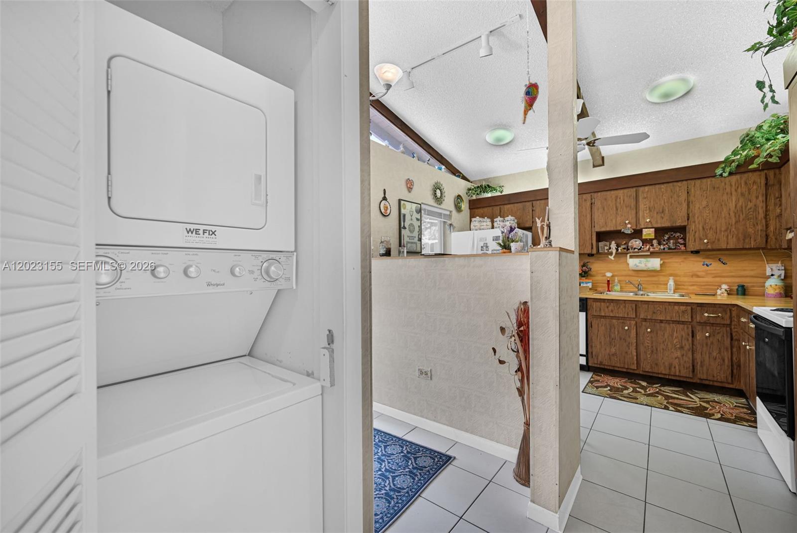 330 Briarwood Cir # 19 Unit: 3-19