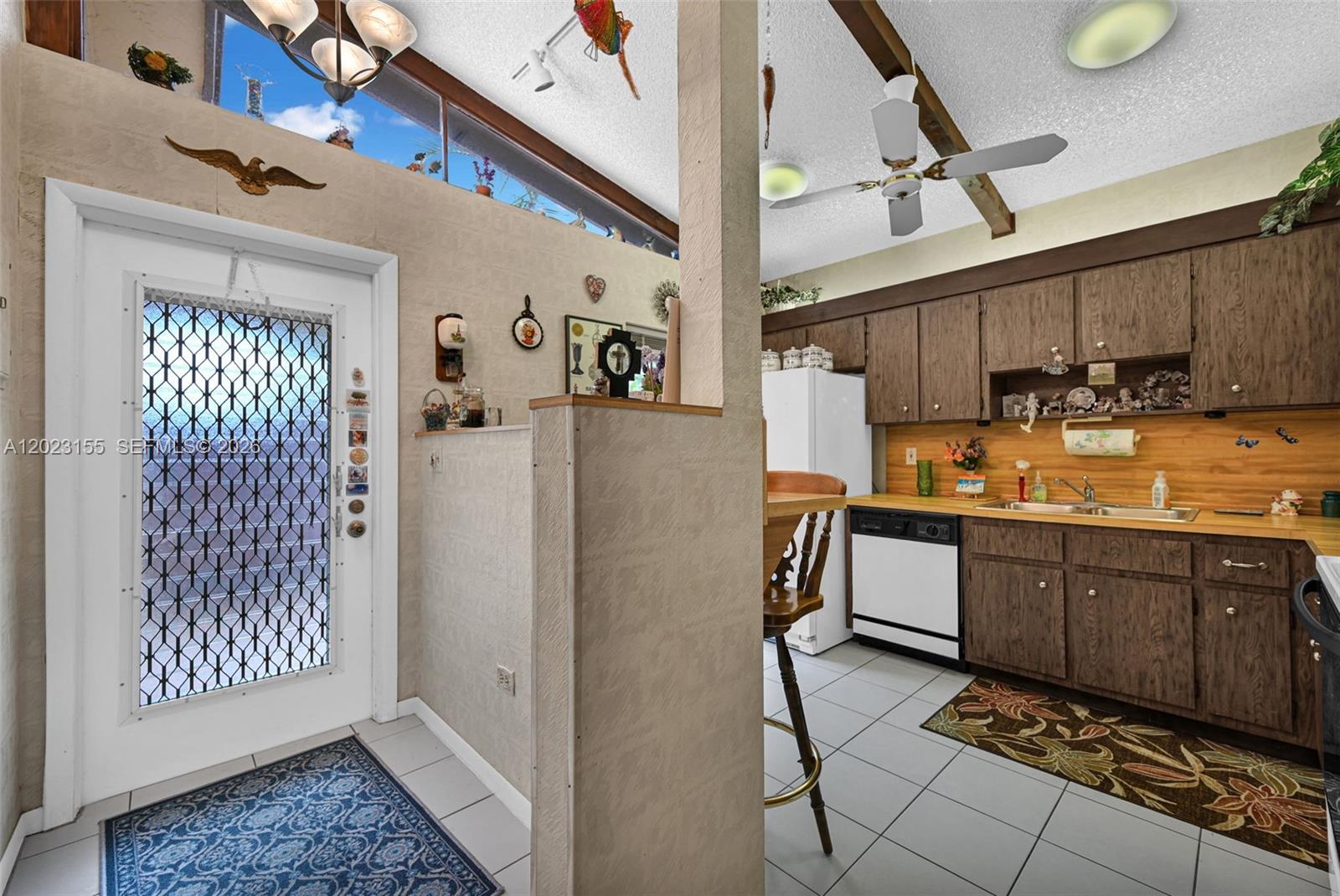 330 Briarwood Cir # 19 Unit: 3-19