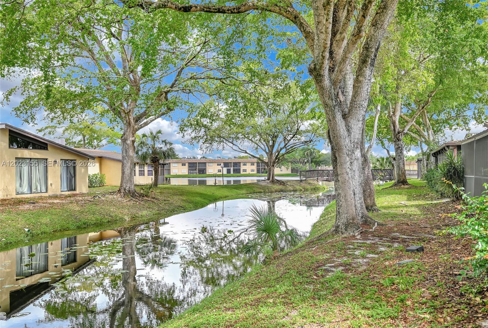 330 Briarwood Cir # 19 Unit: 3-19
