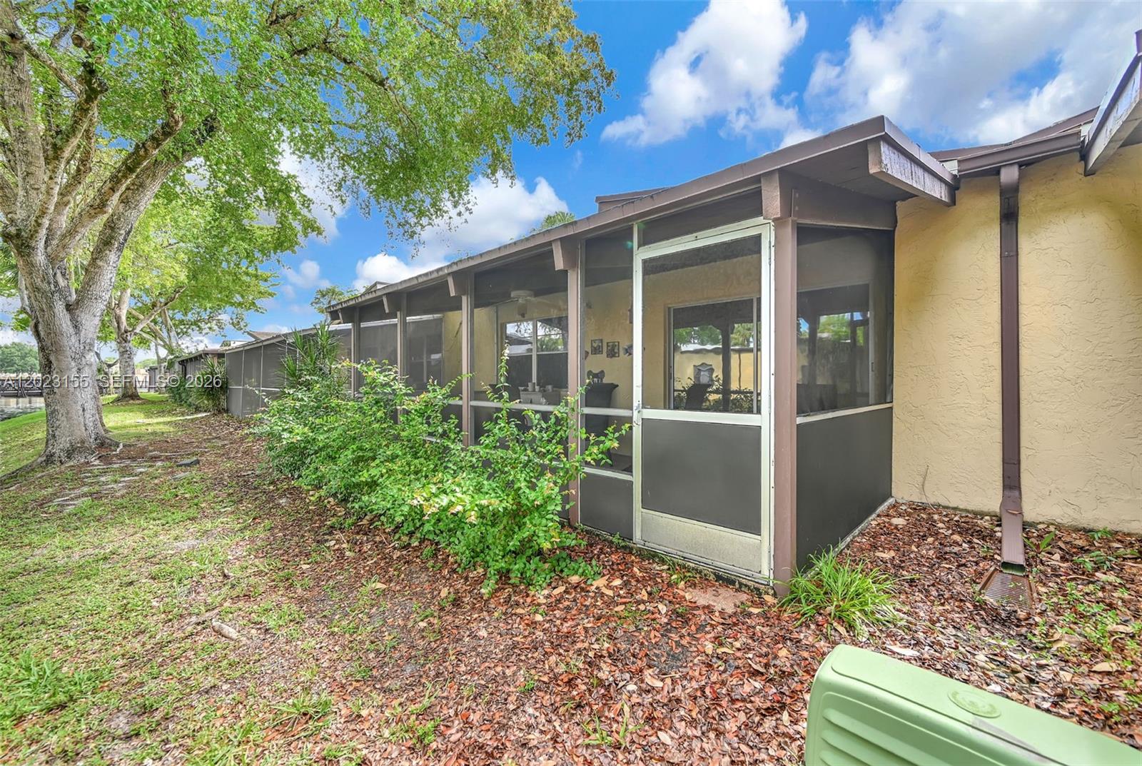 330 Briarwood Cir # 19 Unit: 3-19