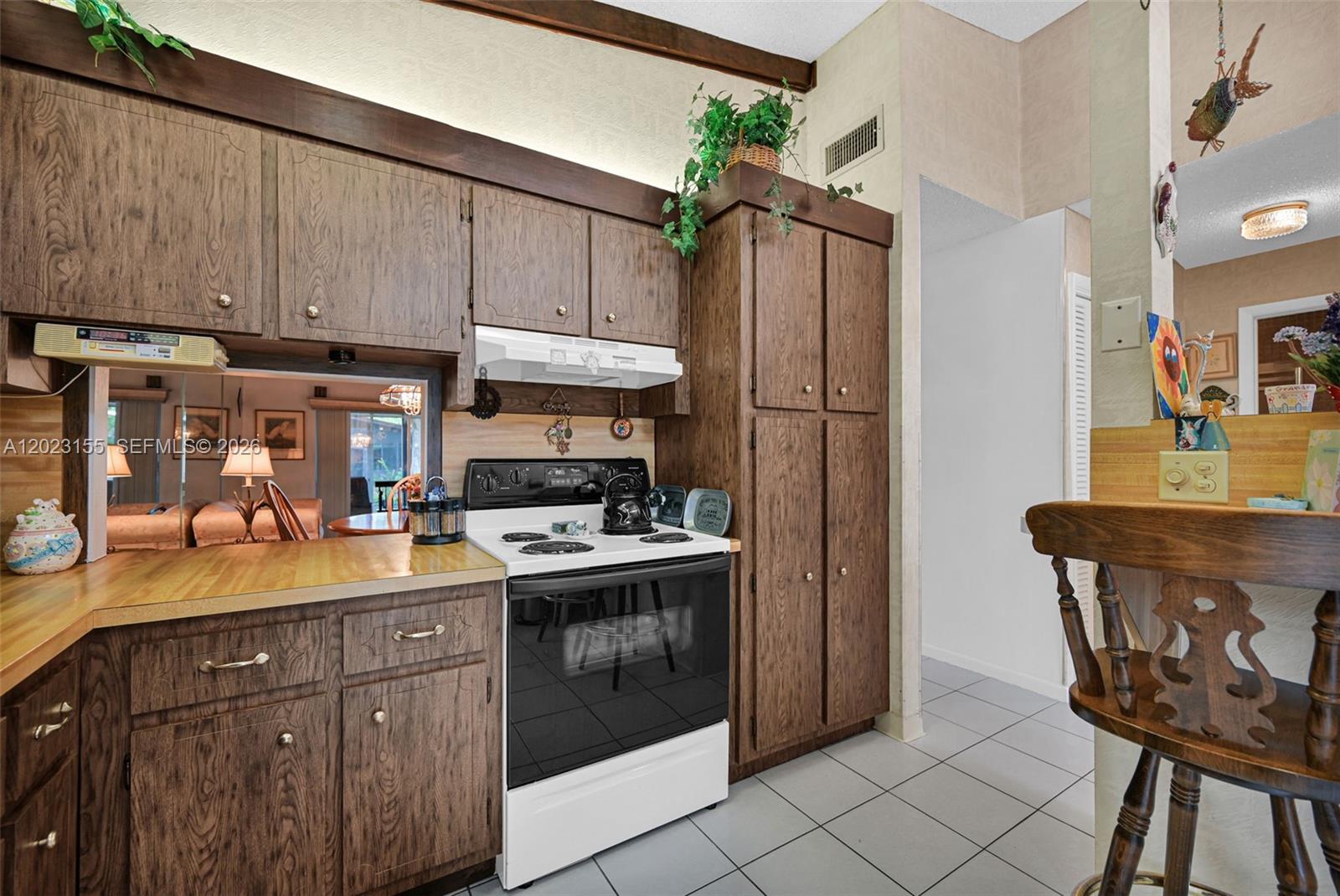 330 Briarwood Cir # 19 Unit: 3-19