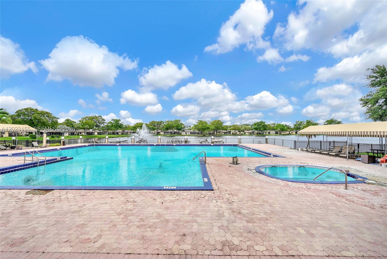 330 Briarwood Cir # 19 Unit: 3-19