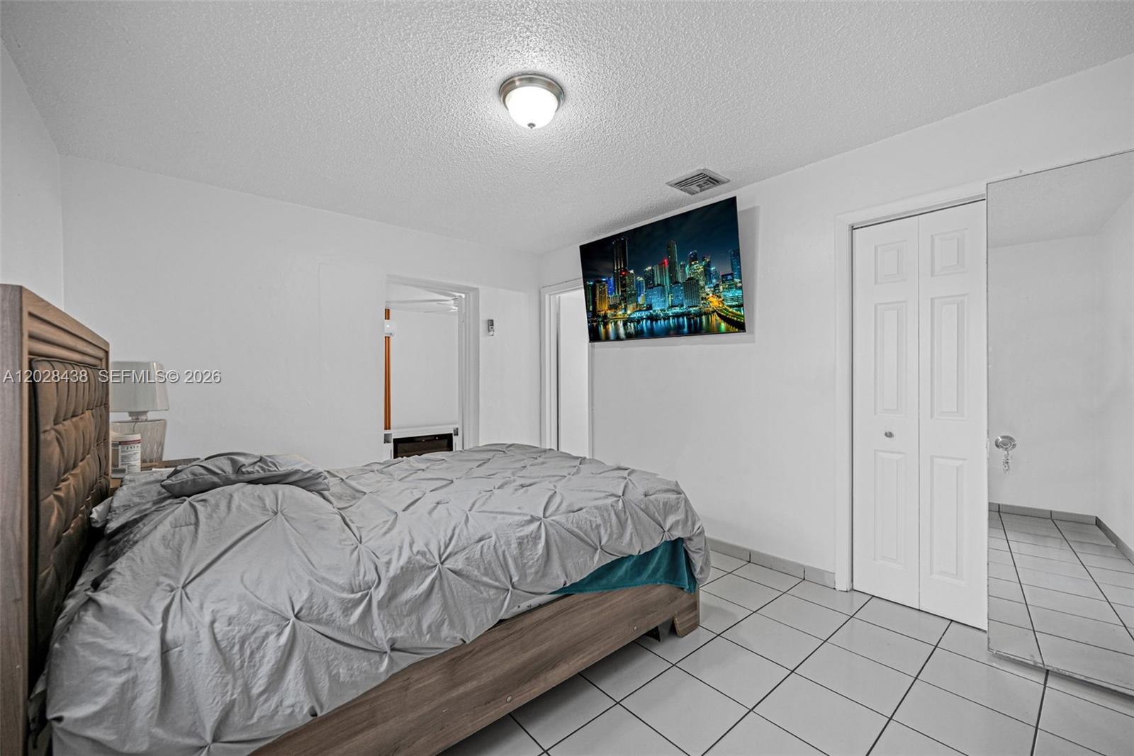 1421 SW 92nd Ave