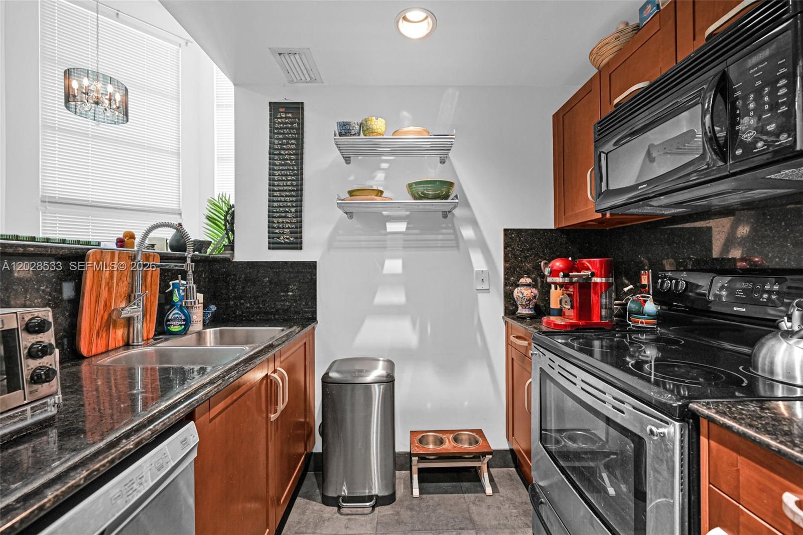 7728 Collins Ave # 5