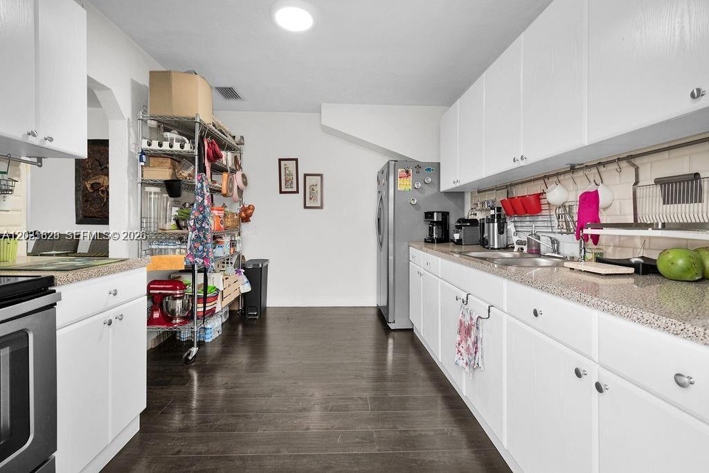 600 NW 34th Ave