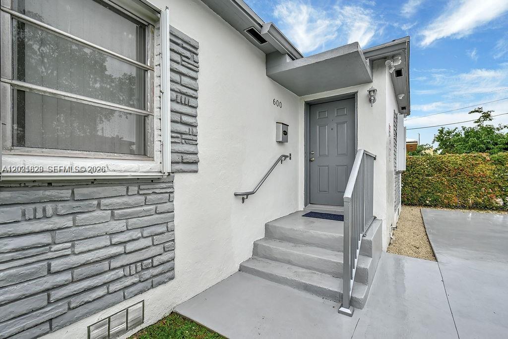 600 NW 34th Ave