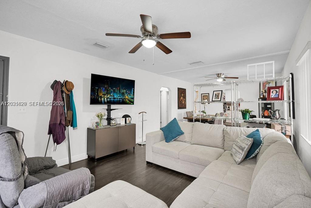600 NW 34th Ave