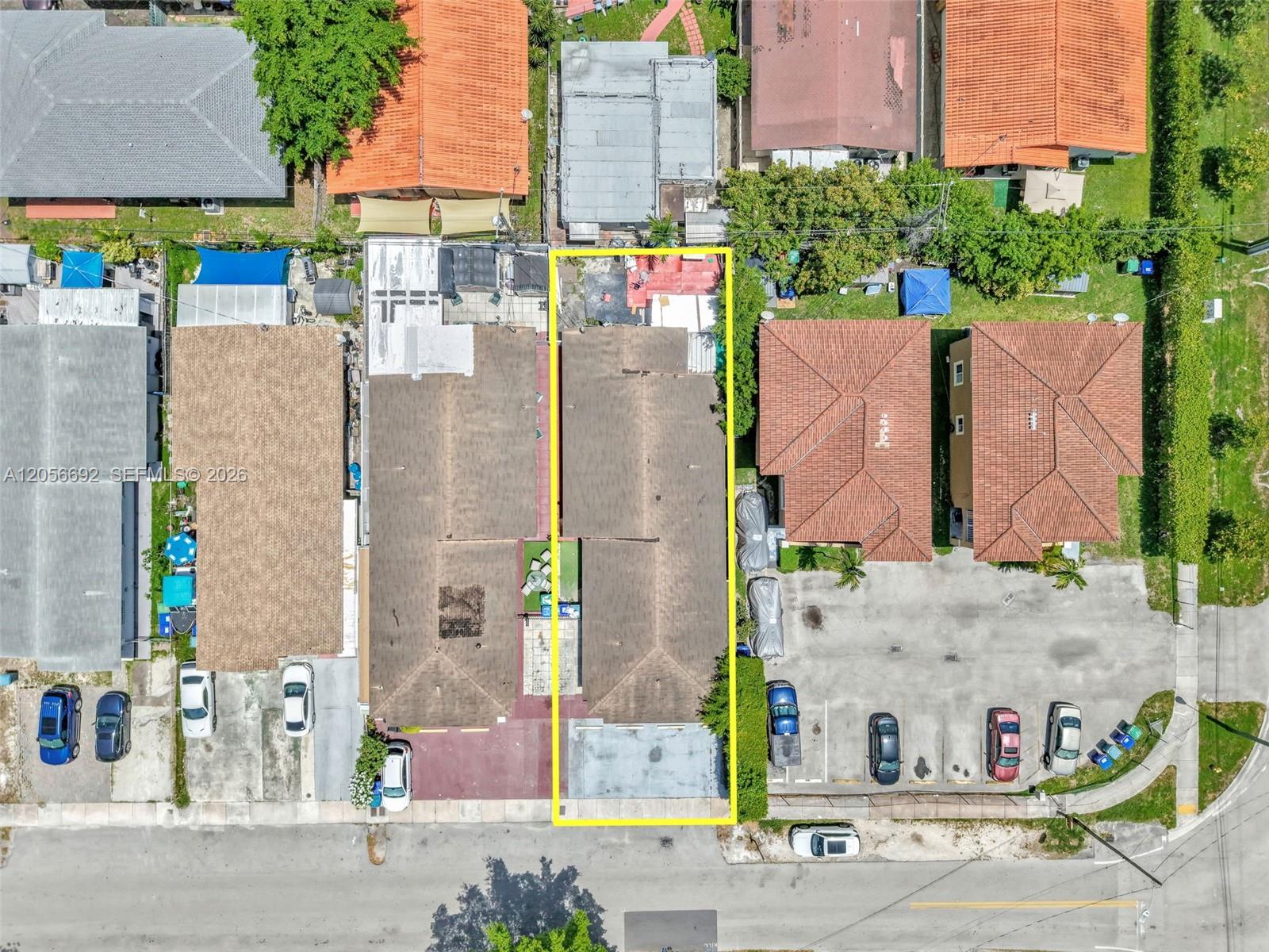3231 SW 25th St