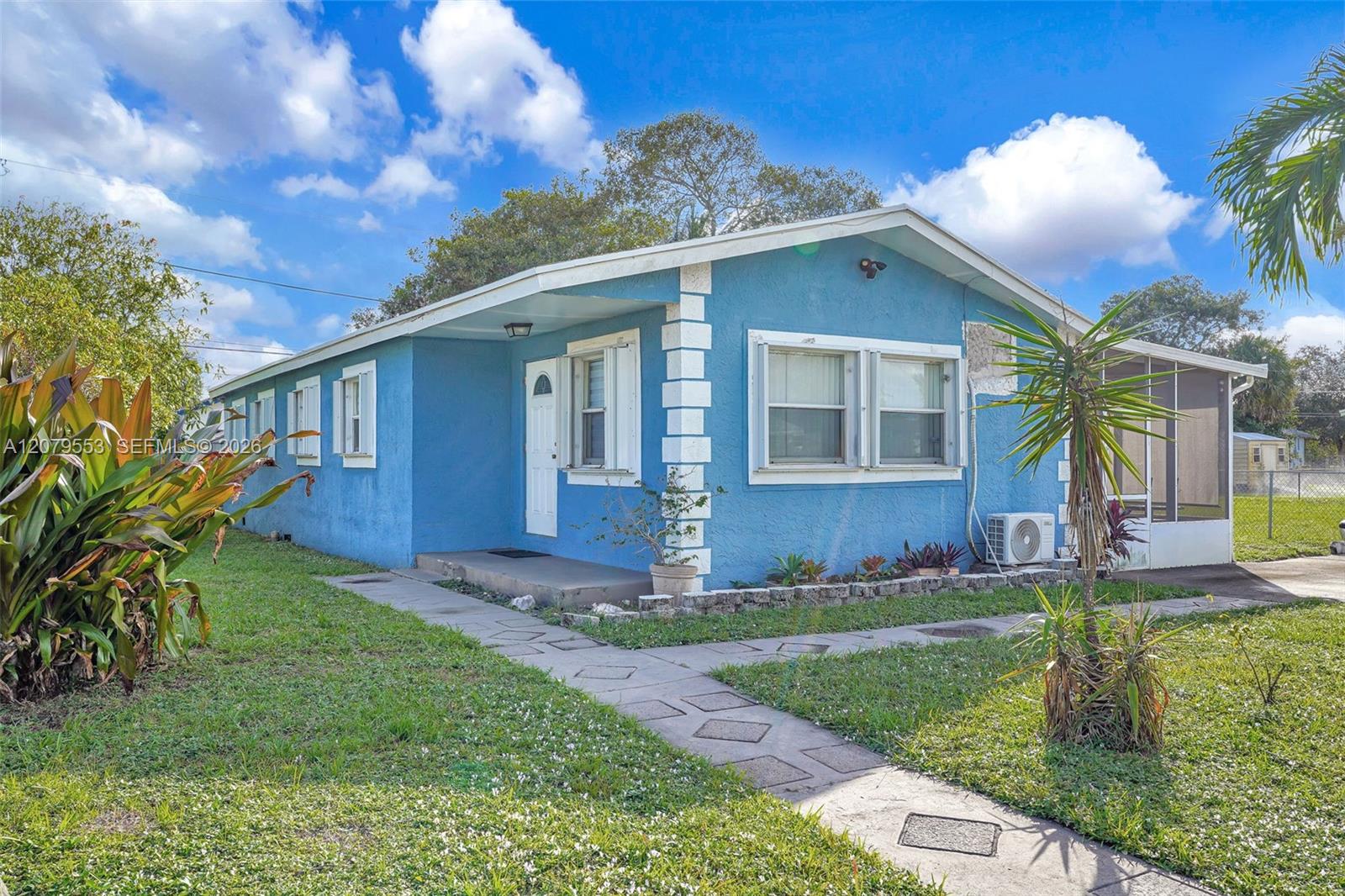 2760 NW 23rd St