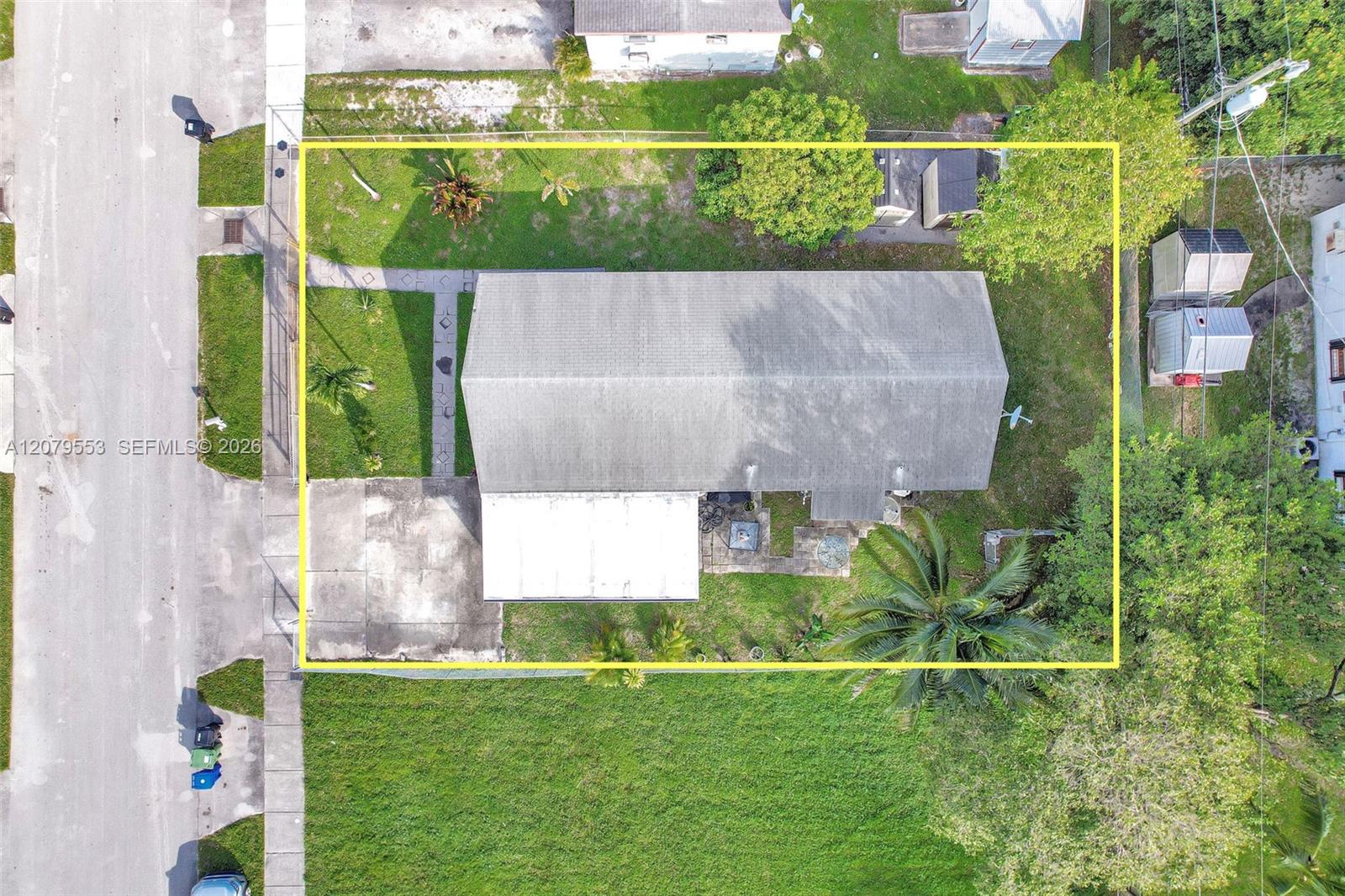 2760 NW 23rd St