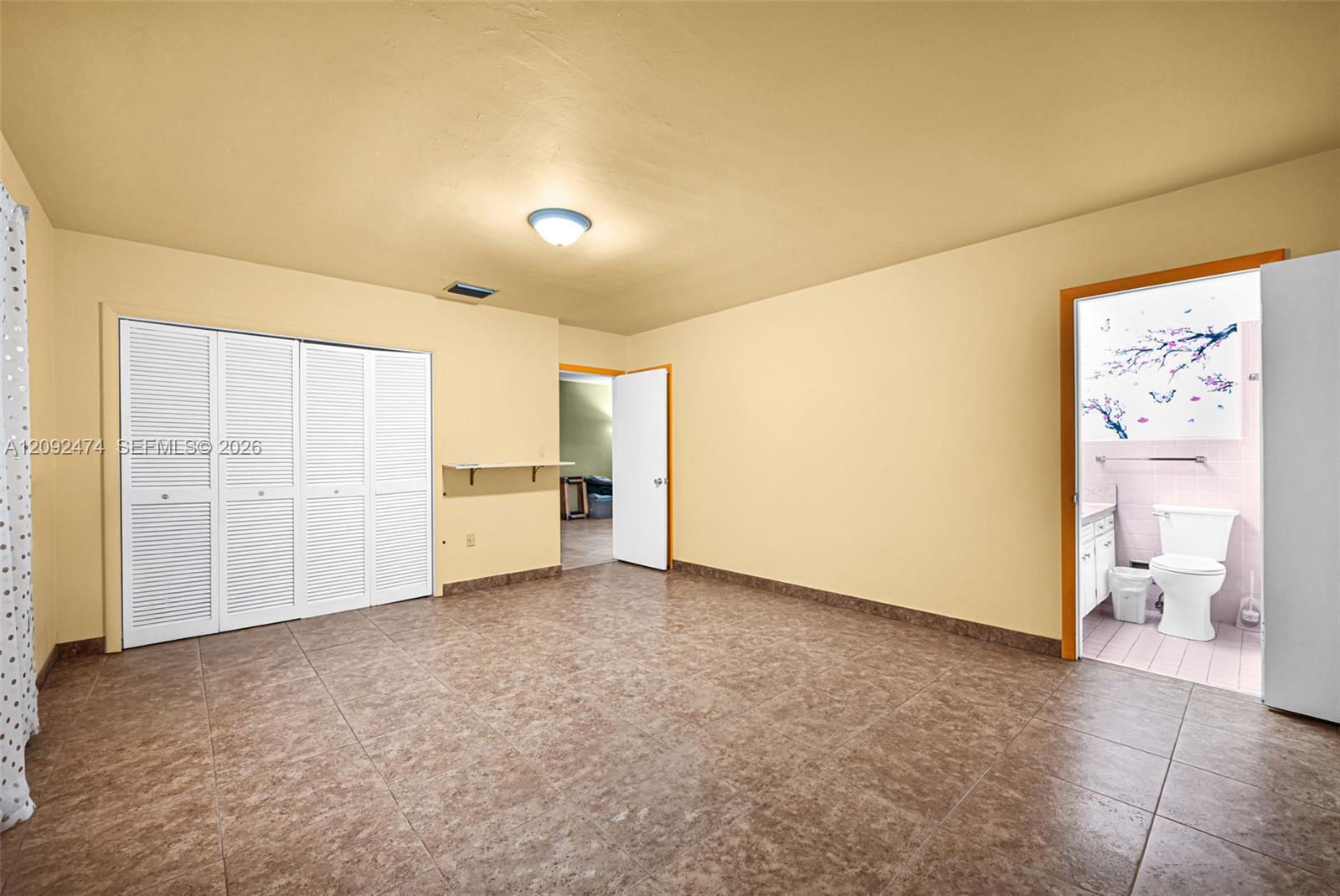 182 NW 16th St
