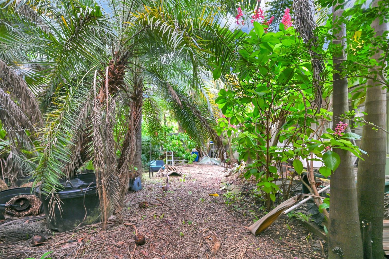 182 NW 16th St
