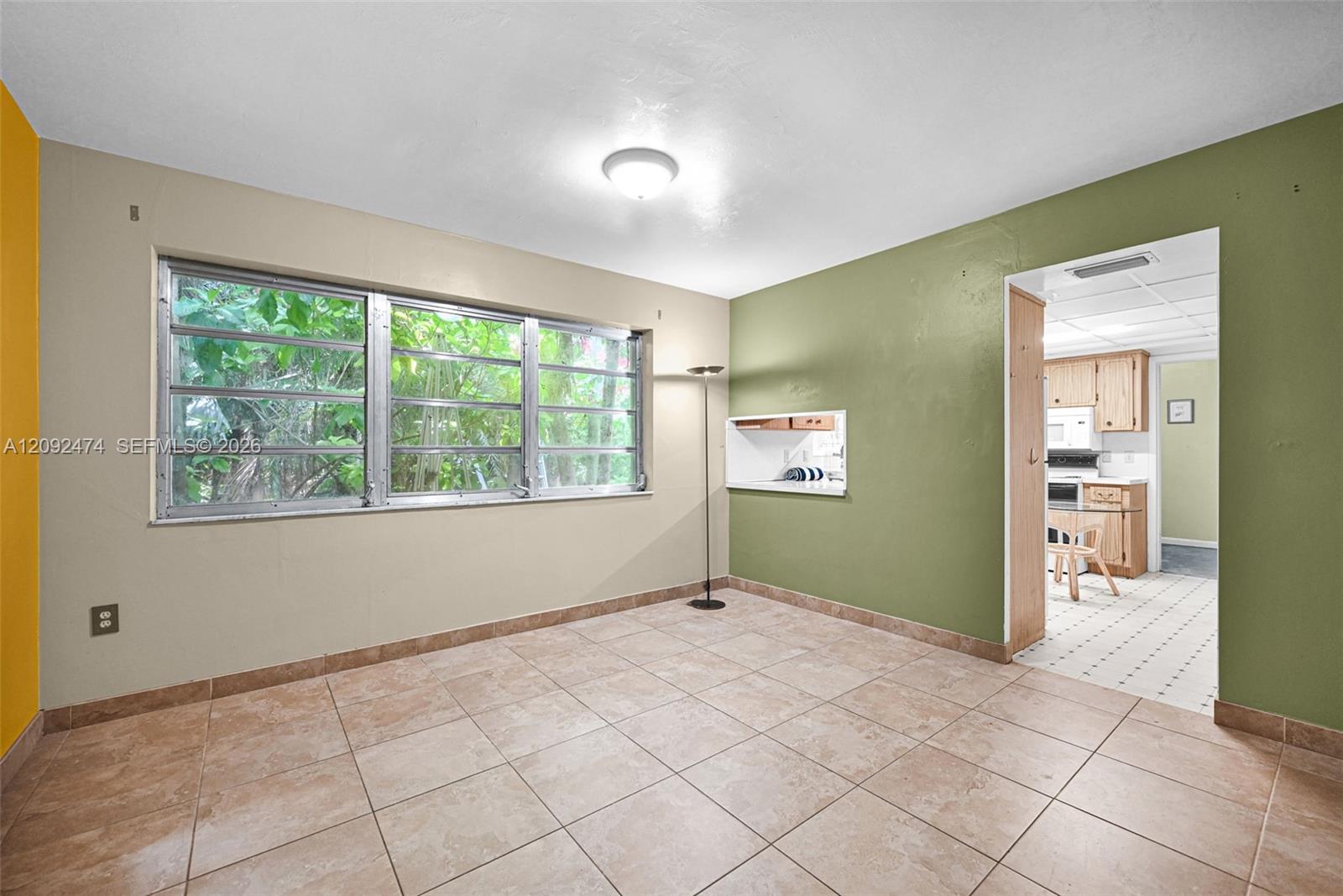 182 NW 16th St