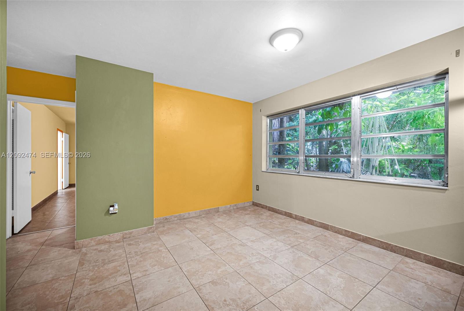 182 NW 16th St