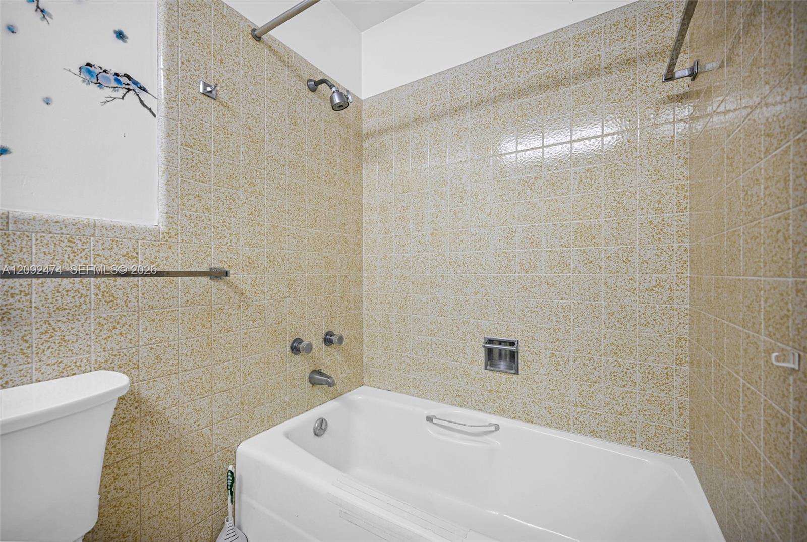 182 NW 16th St
