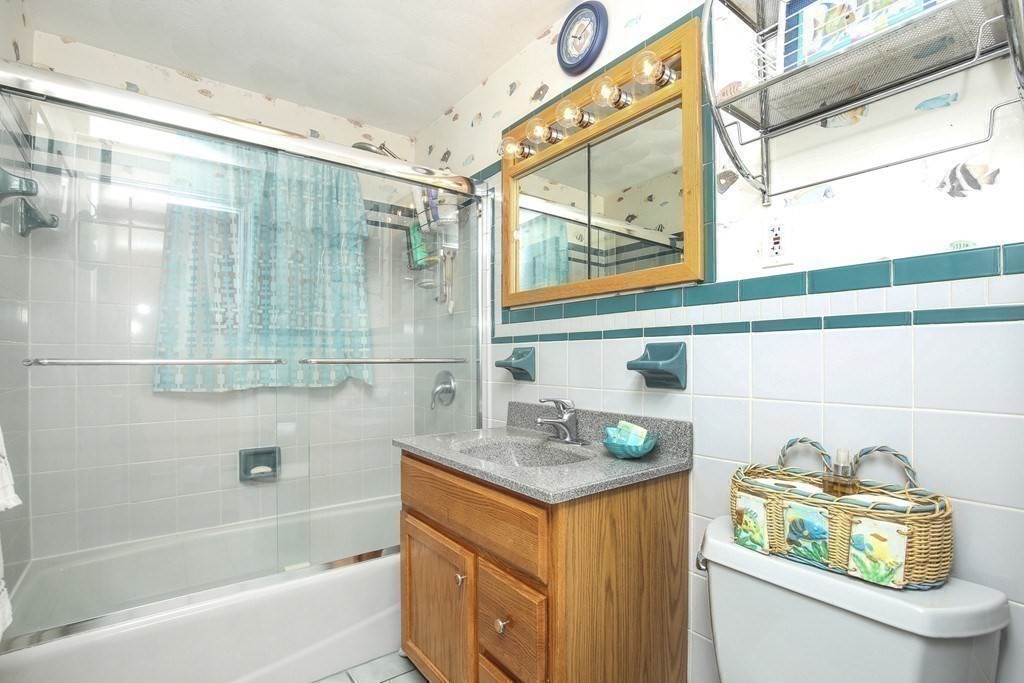 31 Fairchild Ave