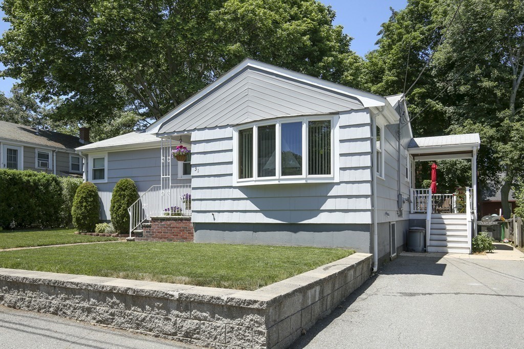 31 Fairchild Ave