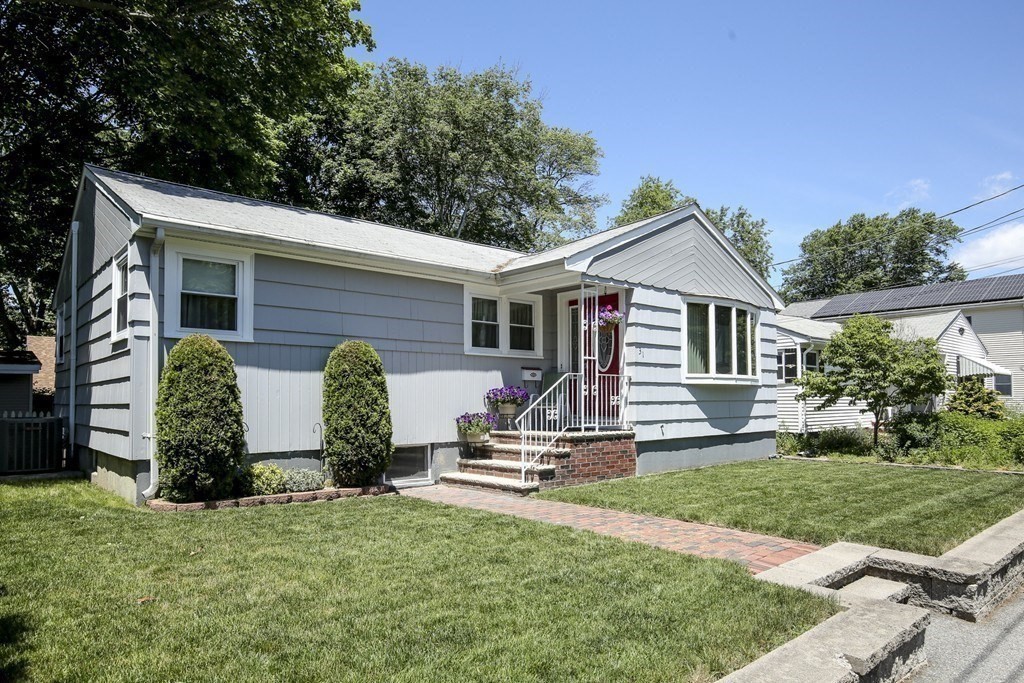 31 Fairchild Ave