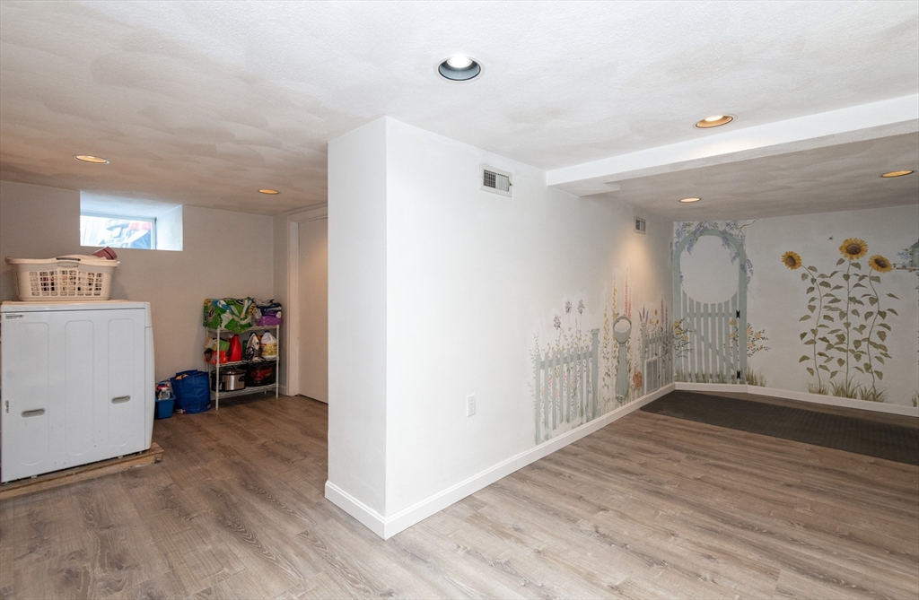 102 Aspen Rd.