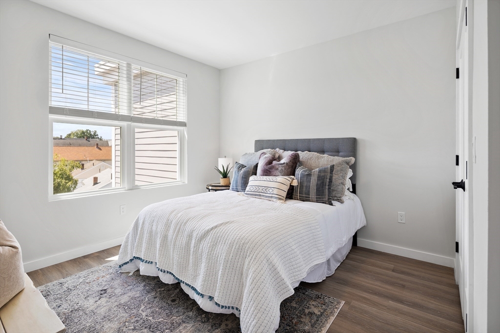 10 Somerset Ave # 406