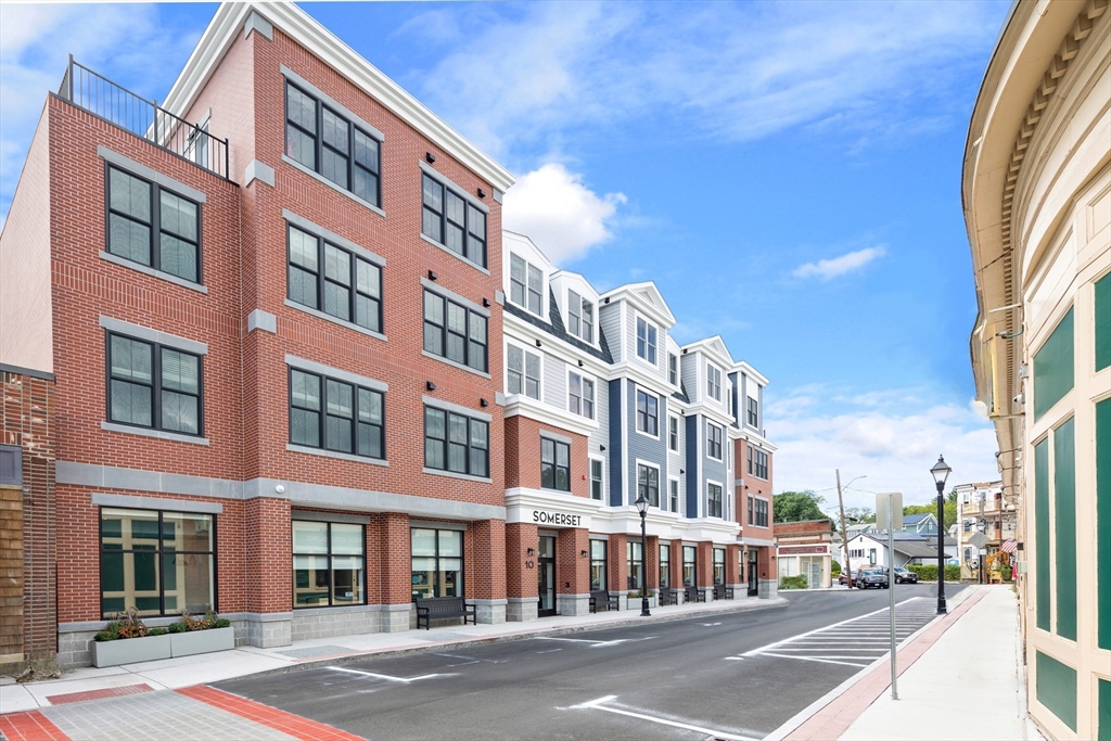 10 Somerset Ave # 406