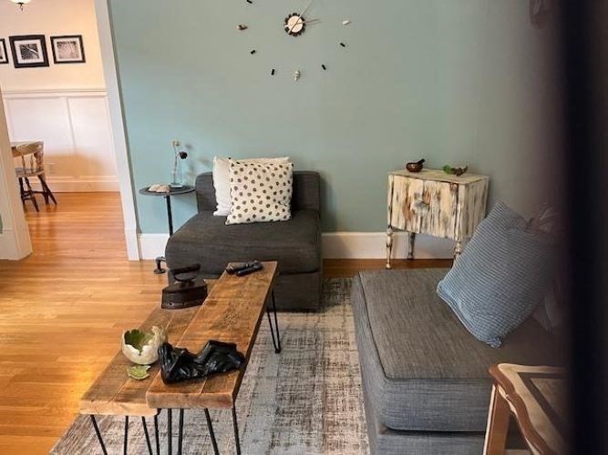 14 Essex Street # 1