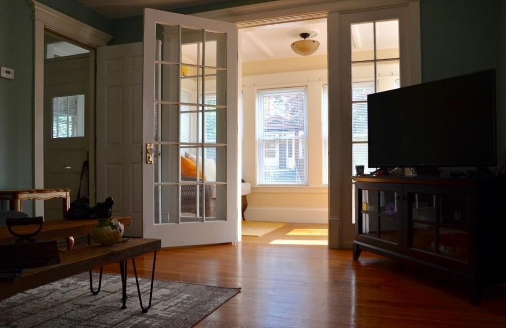 14 Essex Street # 1