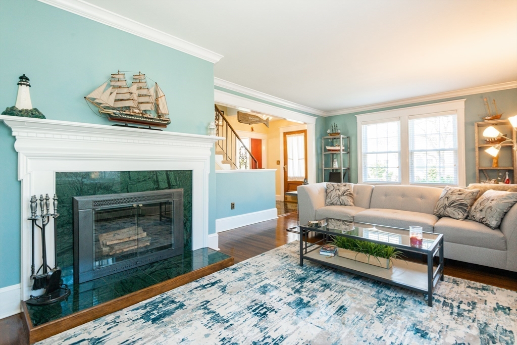 18 Orchard Cir