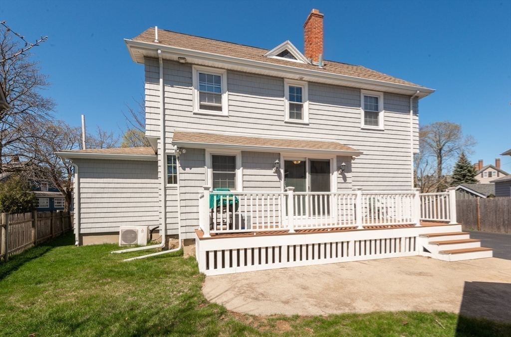 18 Orchard Cir