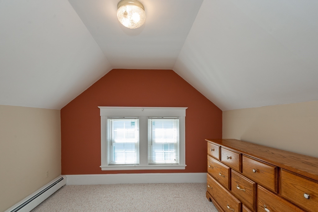 18 Orchard Cir