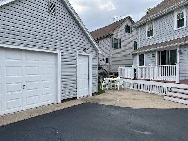 18 Orchard Cir