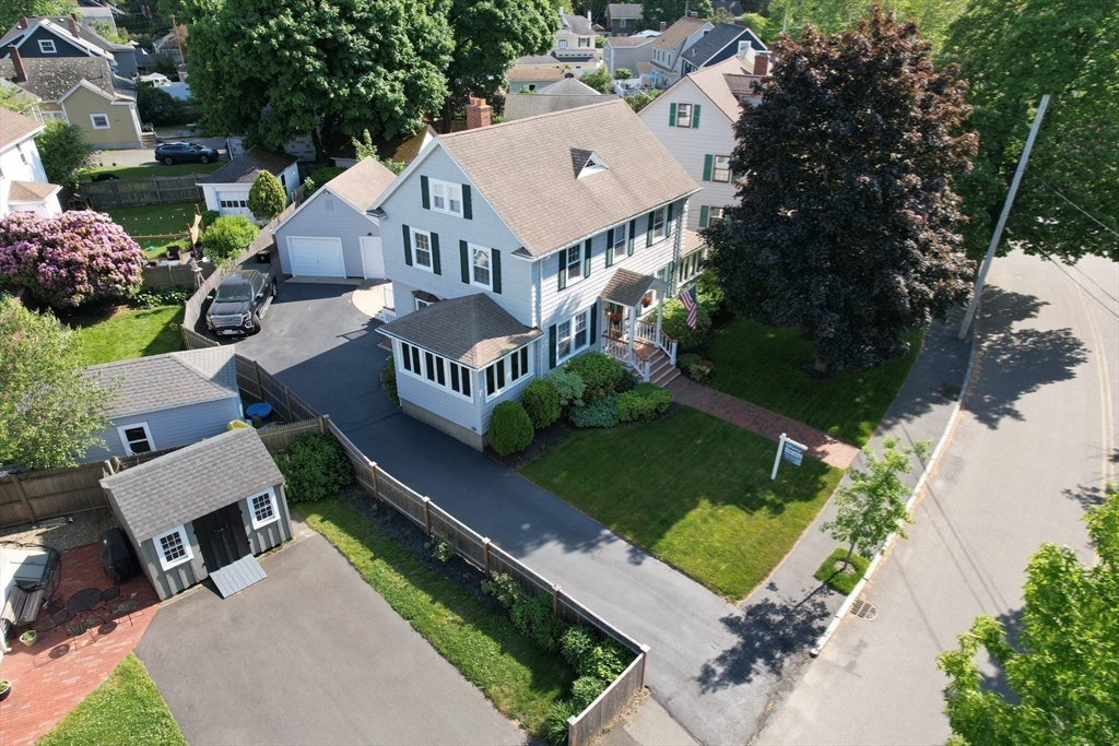 18 Orchard Cir