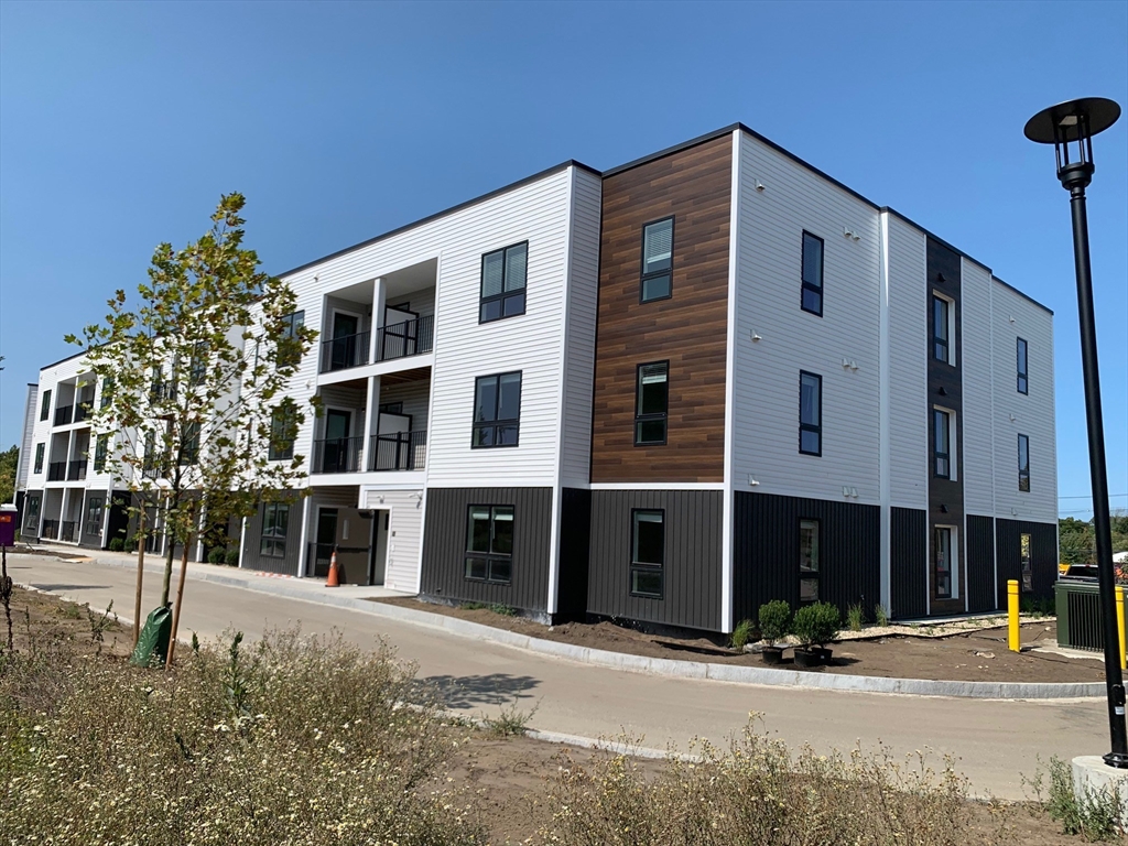 203 Lowell Street # 118