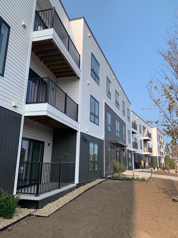 203 Lowell Street # 118