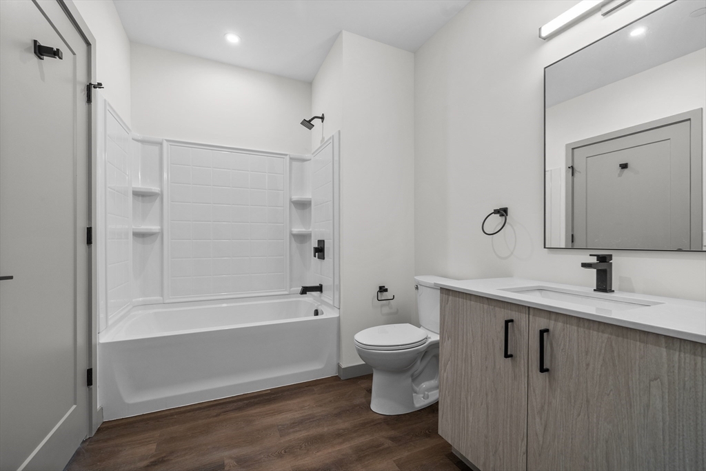 203 Lowell Street # 201