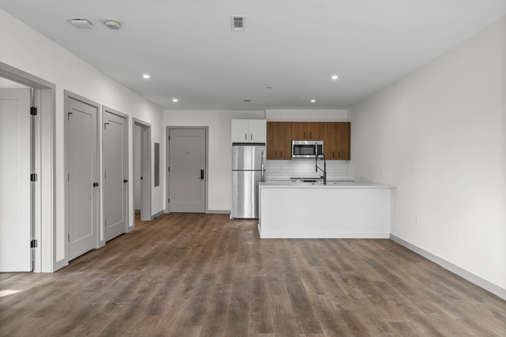 203 Lowell Street # 201