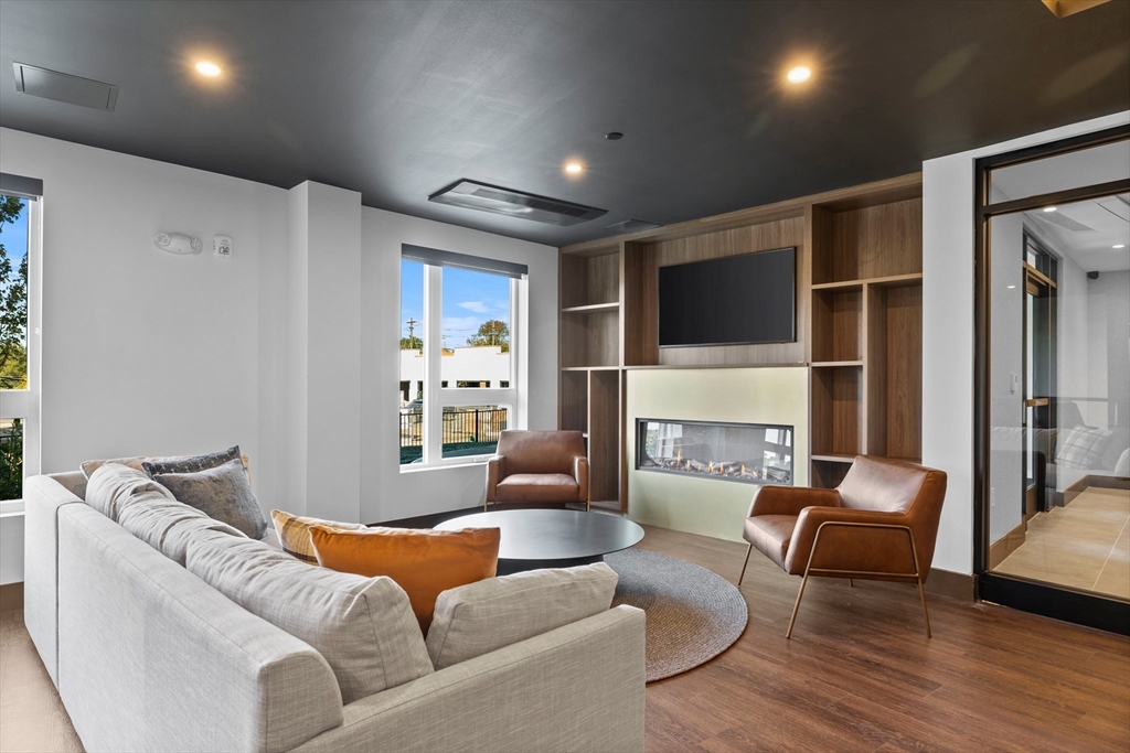 203 Lowell Street # 319
