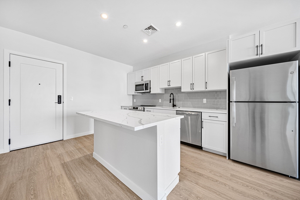6 Rantoul St. # 412