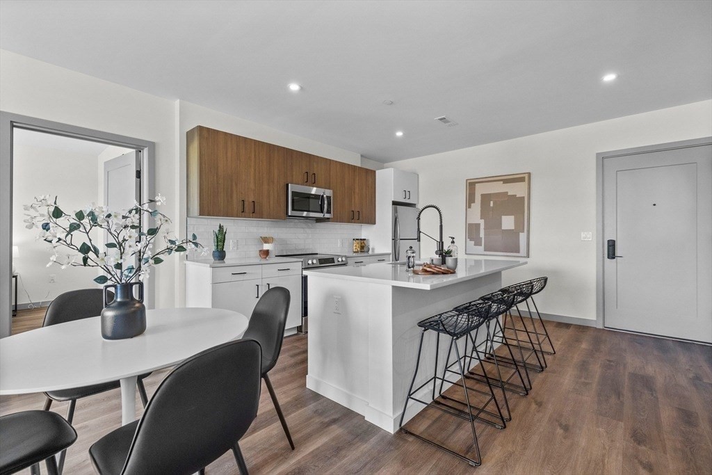 203 Lowell St. # 204