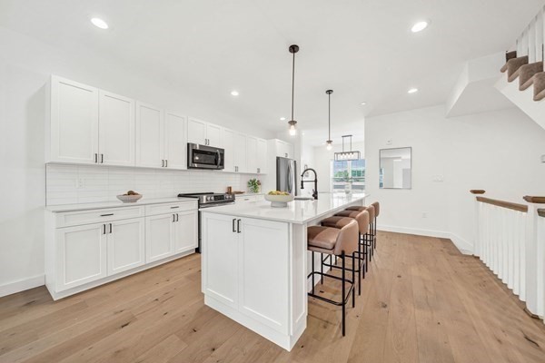 635 Main Street # 3 Unit: TH 3