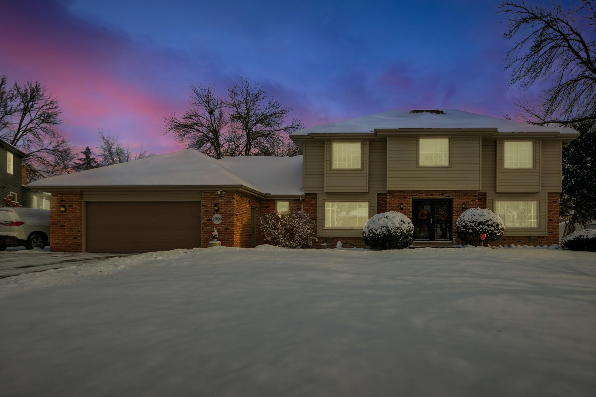 2900 Jewel Lane N