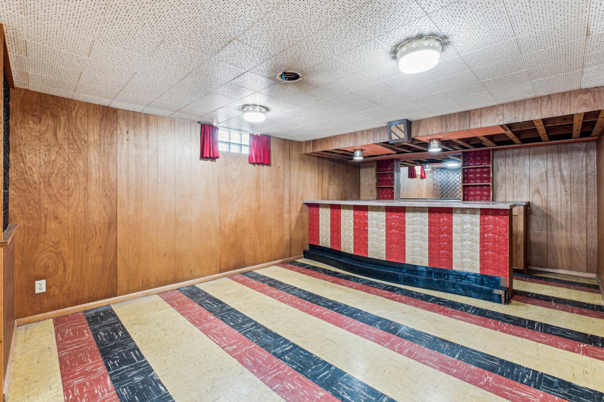 13540 Crooked Lake Boulevard NW