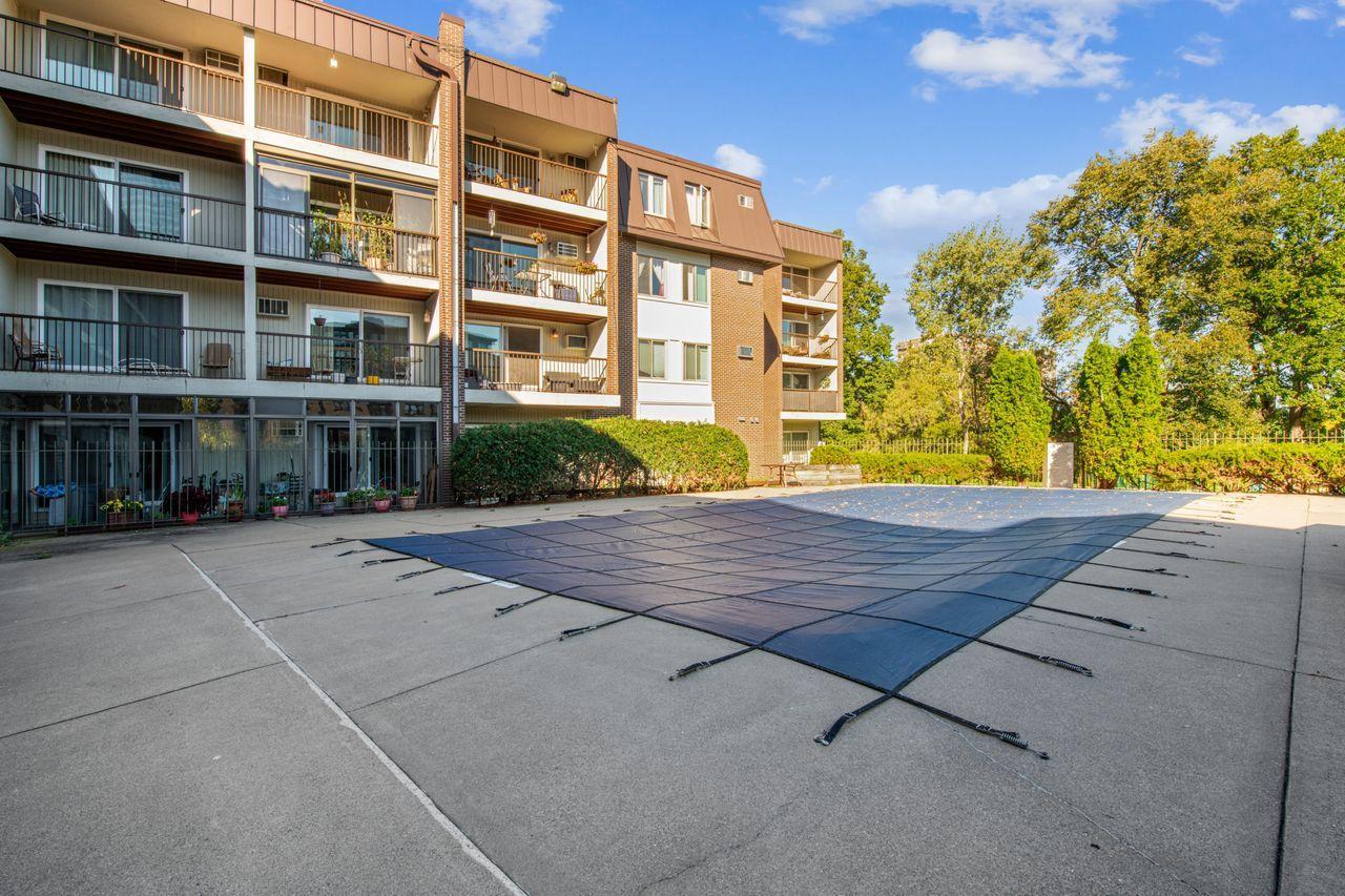 4820 Park Commons Drive Unit: 124