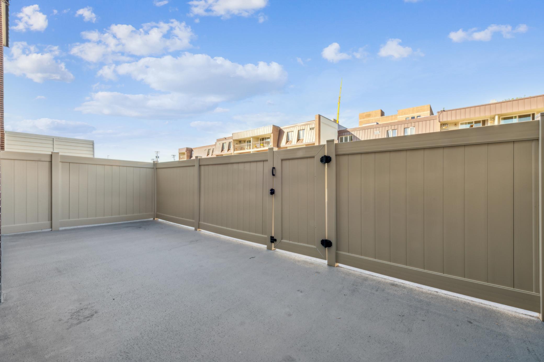 4820 Park Commons Drive Unit: 124