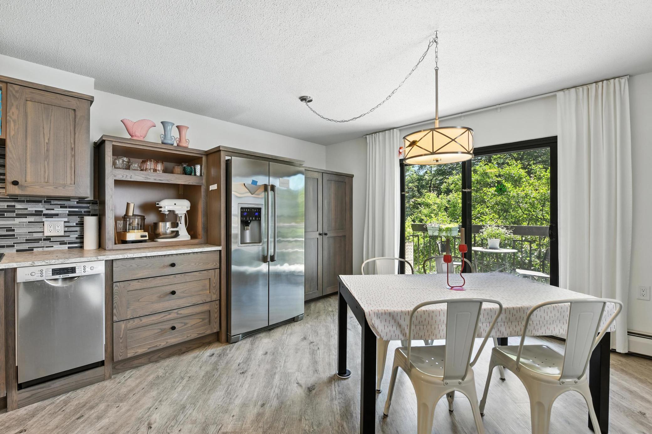 6615 Lake Shore Drive S Unit: 317