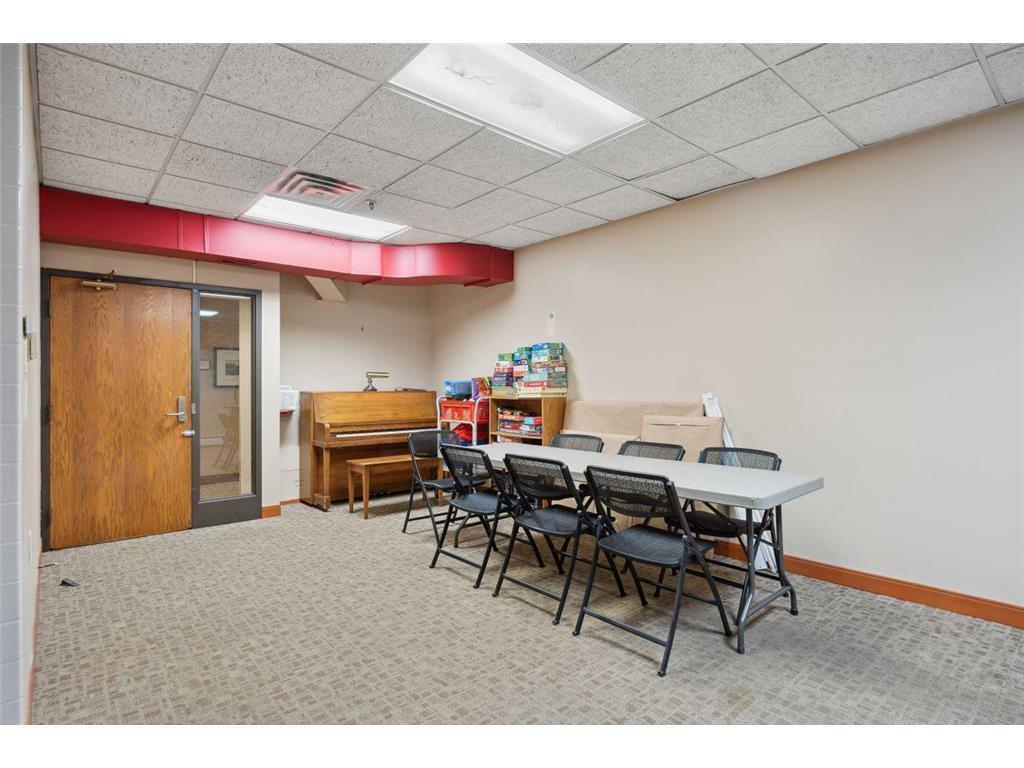 6615 Lake Shore Drive S Unit: 317