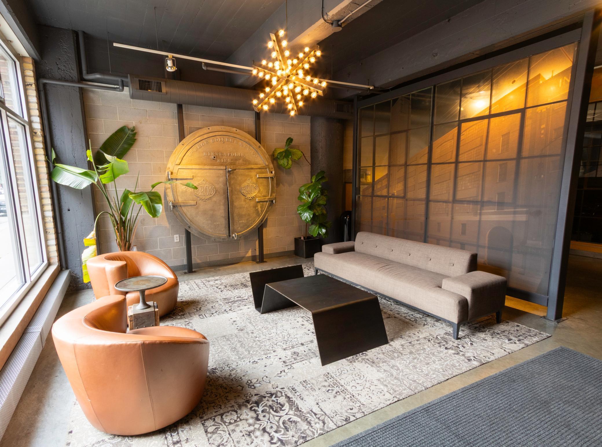 700 Washington Avenue N Unit: 507