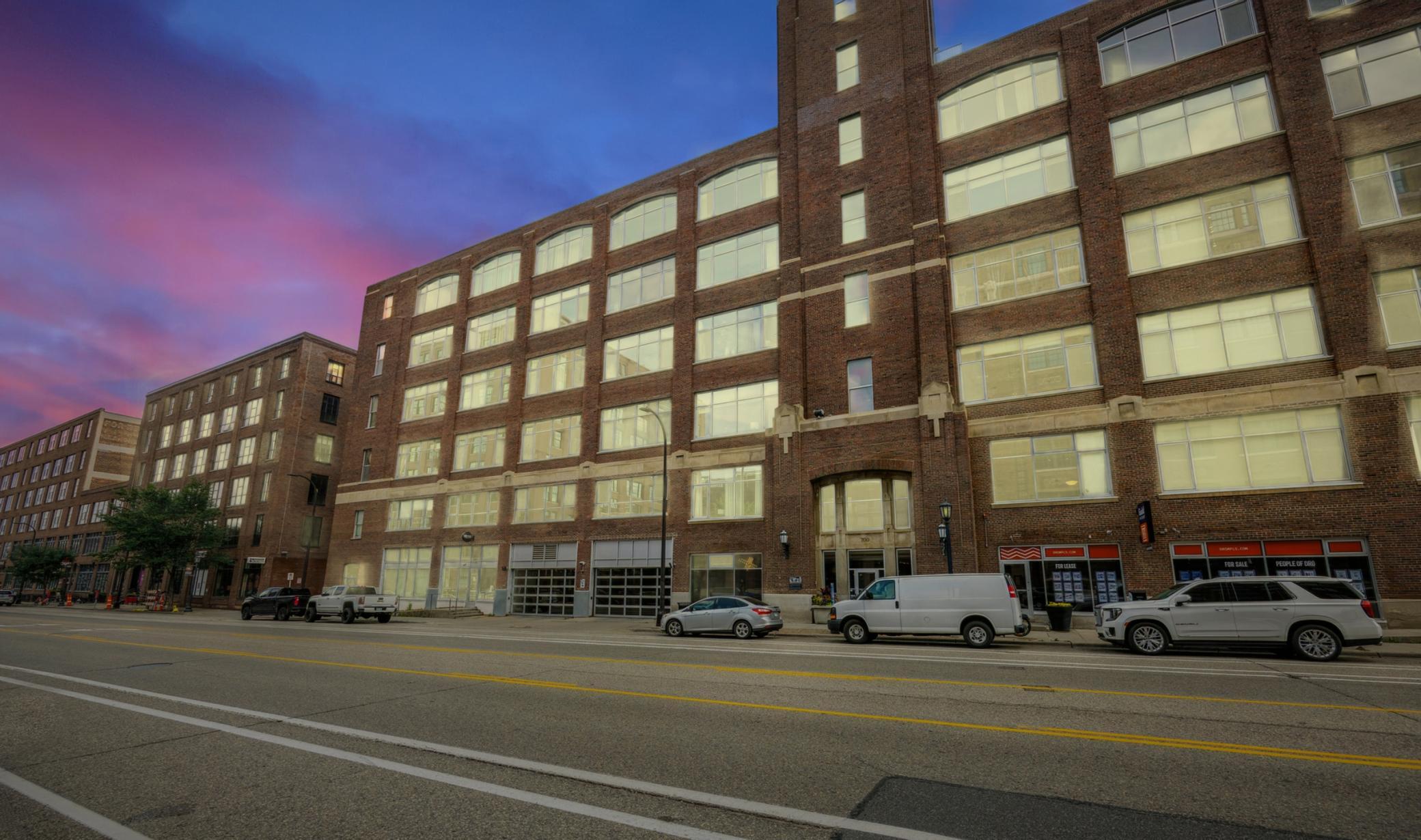 700 Washington Avenue N Unit: 507