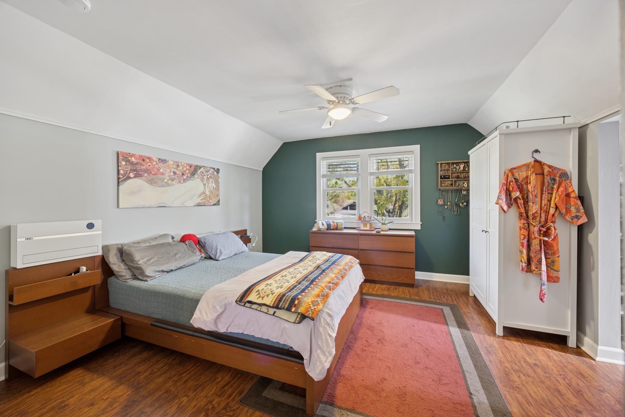 2706 Hayes Street NE