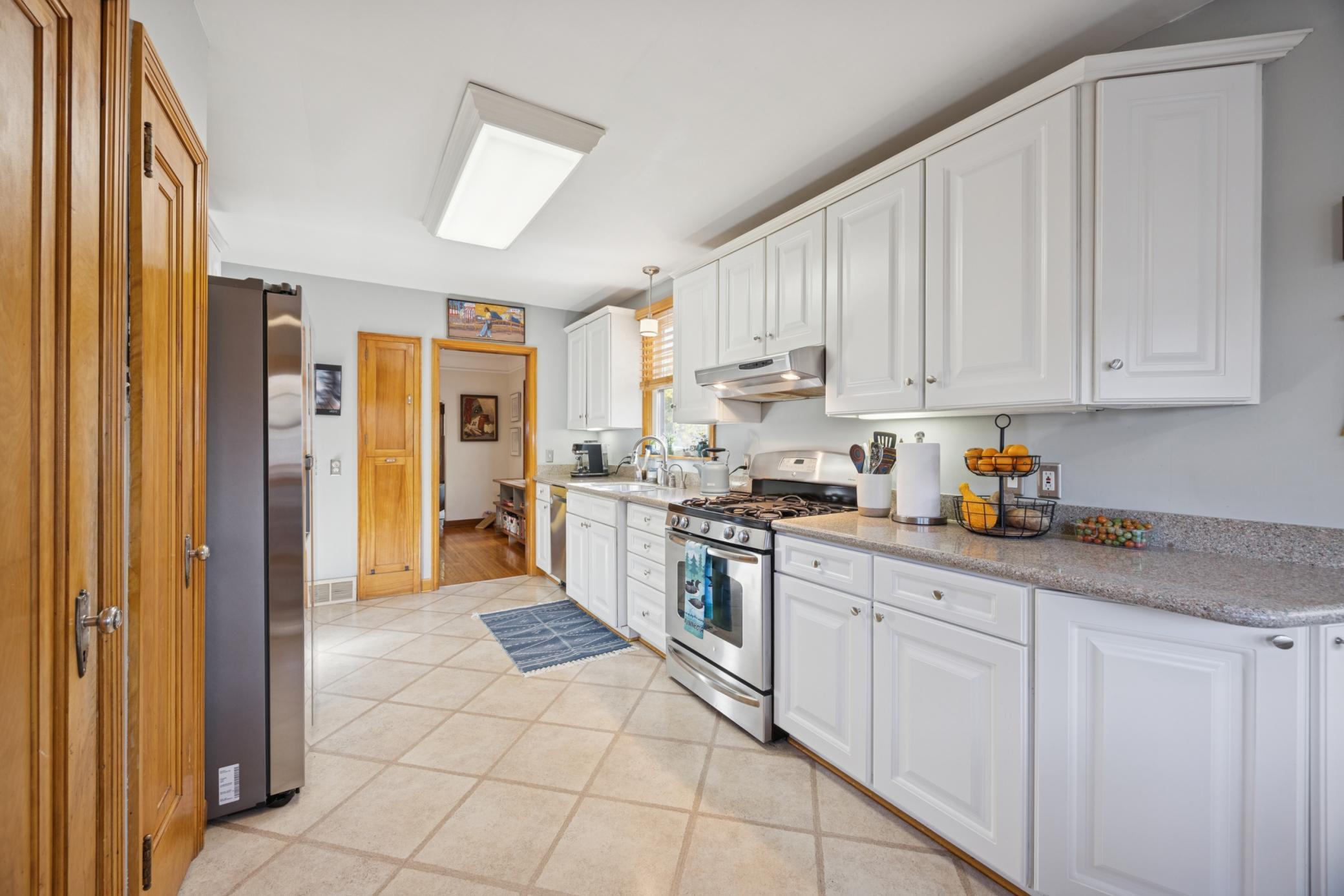 2706 Hayes Street NE